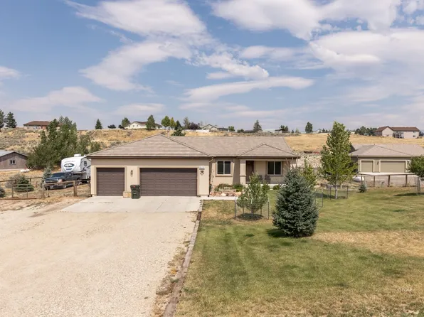 920 Blue Jay Dr, Spring Creek, NV 89815