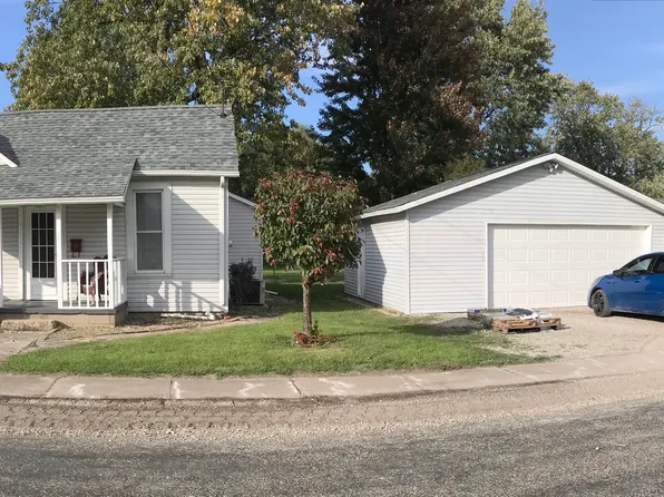 415 Pennsylvania Ave, Westville, IL 61883