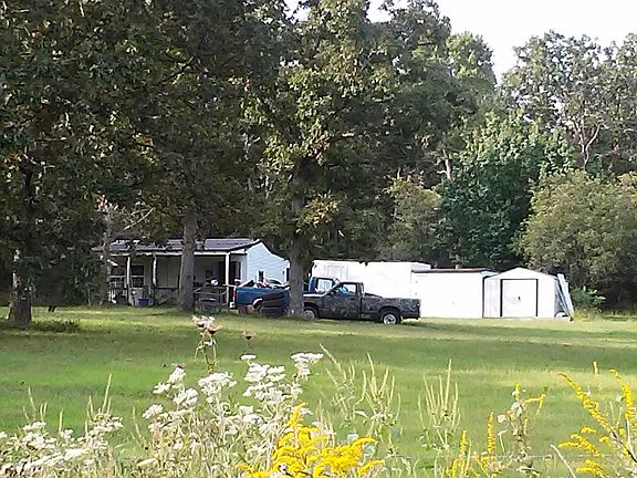 3rd image of 40 County Road 3270