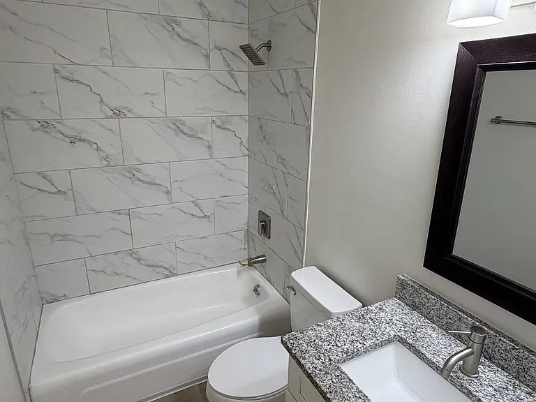 Bell View at Northshore Apartments — Photo 7