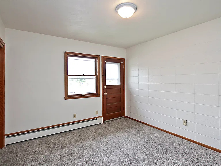 105 2nd Ave SW #5 — Photo 9