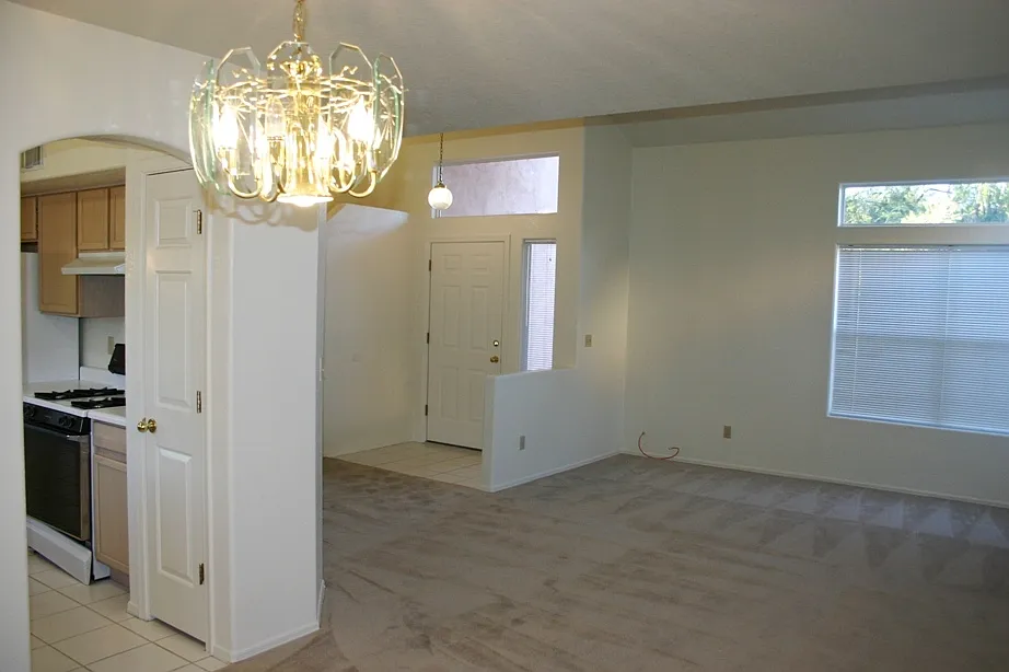 Attractive 4 Bedroom Home in Desirable North Ranch in the Northwest — Photo 2
