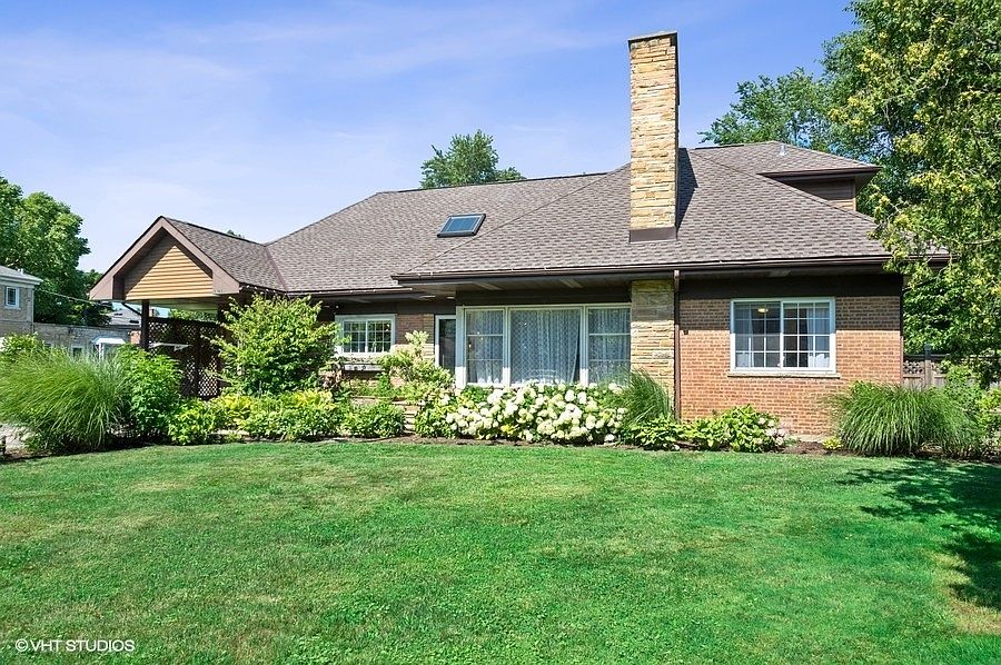 1st image of 5765 N Lacey Ave