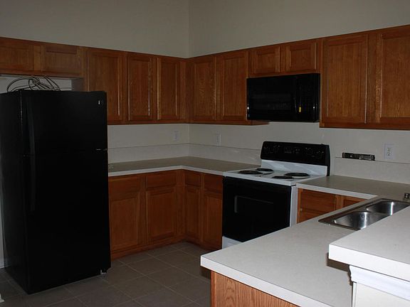 2nd image of 6093 Maggies Cir Unit 101