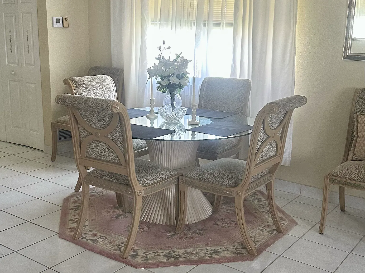1 bed, 1.5 bath, 780 sqft, $1,599 — Photo 3