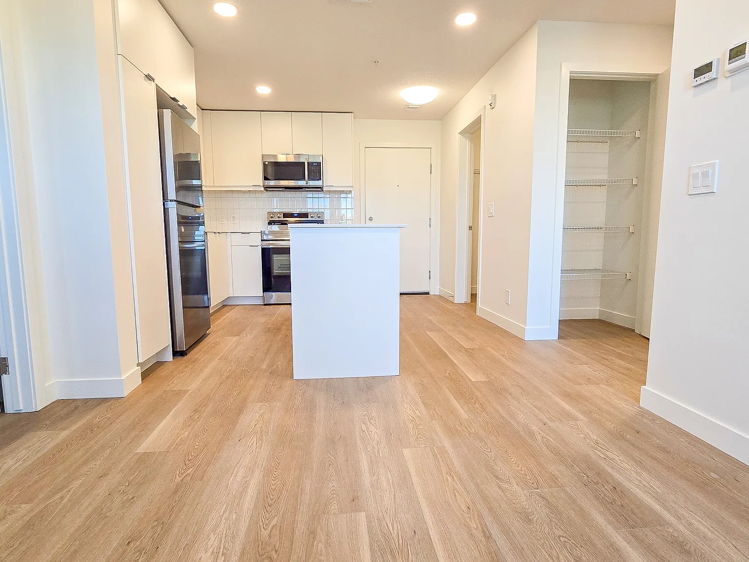 8500 19 Avenue SE (East Hills Crossing) - Unit 2105, Calgary - Unit 2105 — Photo 4