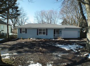 530 Stoll Rd, Lansing, MI 48917