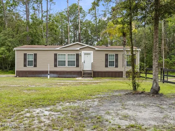 844 W RIVER Road, Palatka, FL 32177