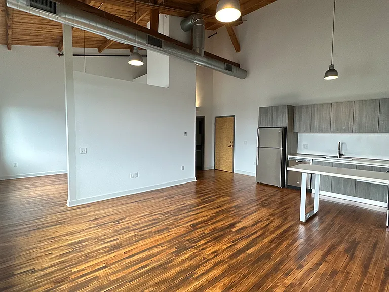 36 Cromwell St #406 — Photo 6