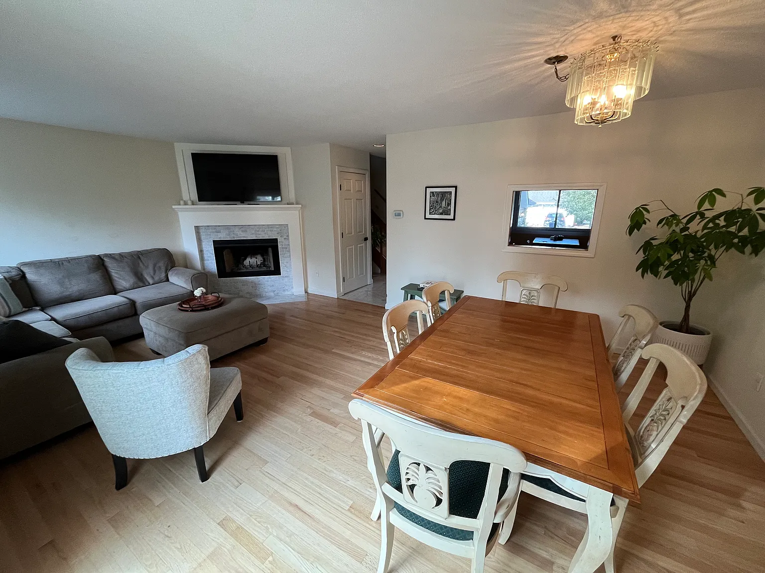 2 bed, 1486 sqft, $2,625 — Photo 2