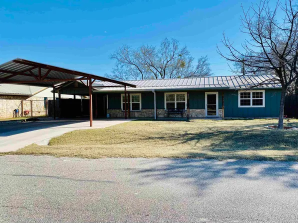 291 Bowlegs St, Brackettville, TX 78832