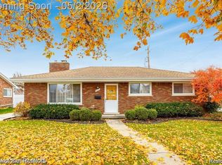 20571 Brooklawn Dr, Dearborn Heights, MI 48127