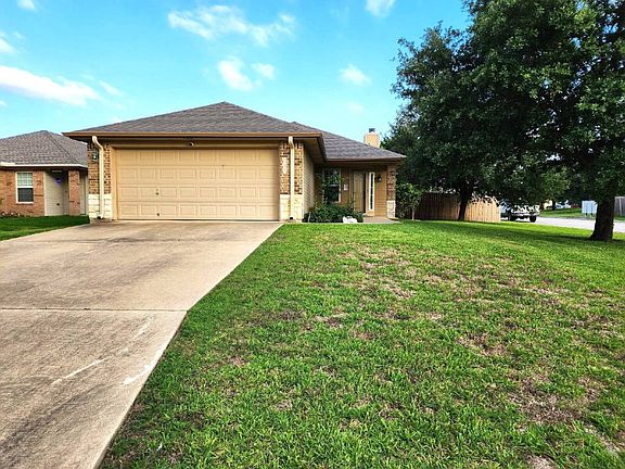 2nd image of 4633 Stonehaven Dr