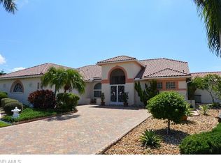 8460 Arborfield Ct, Fort Myers, FL 33912