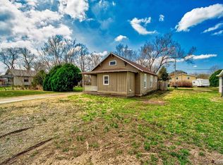 1033 N 4th St, Salina, KS 67401