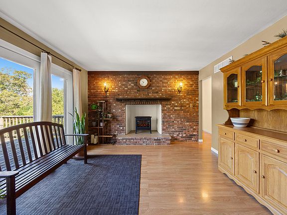 4th image of 1553 Knoxville Gardnersville Rd