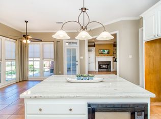 10037 Chestnut Oak Dr, Baton Rouge, LA 70809