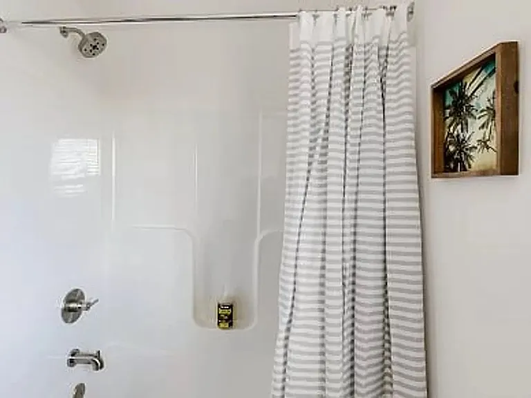 3005 E Franklin St #106 — Photo 18