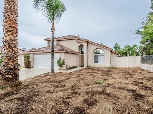 1285 Raphael Ct, San Jacinto, CA 92583