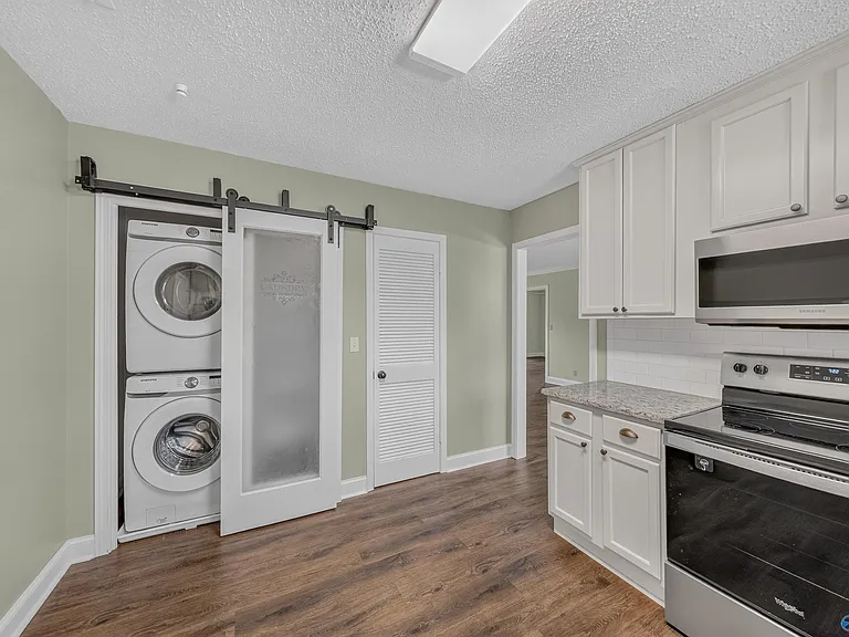 1208 Willowbrook Dr SE #C — Photo 4