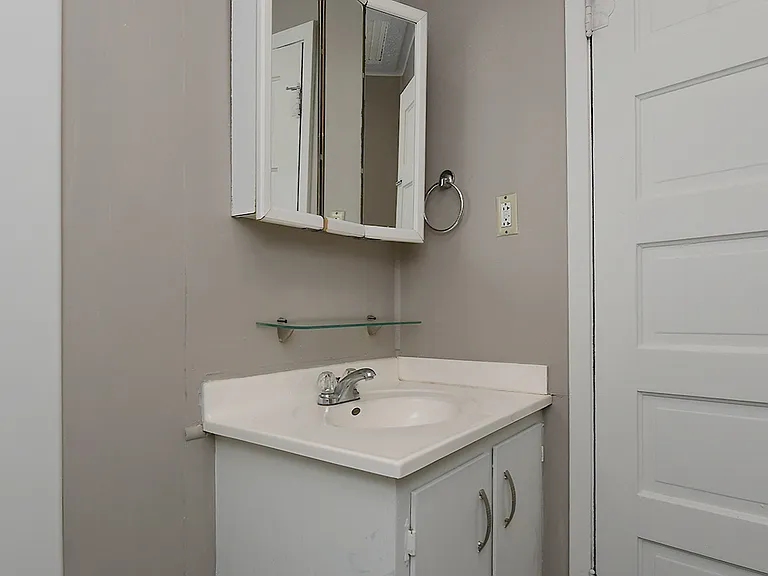 355 Lincoln Ave — Photo 23