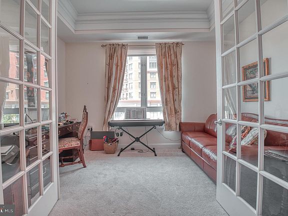 4th image of 1915 Towne Centre Blvd Unit 305