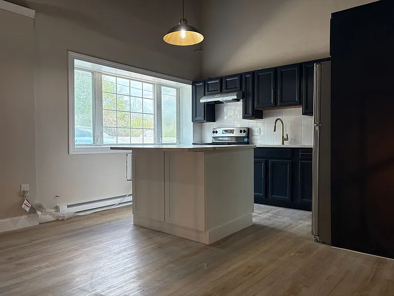 110 Railroad Ave — Photo 23