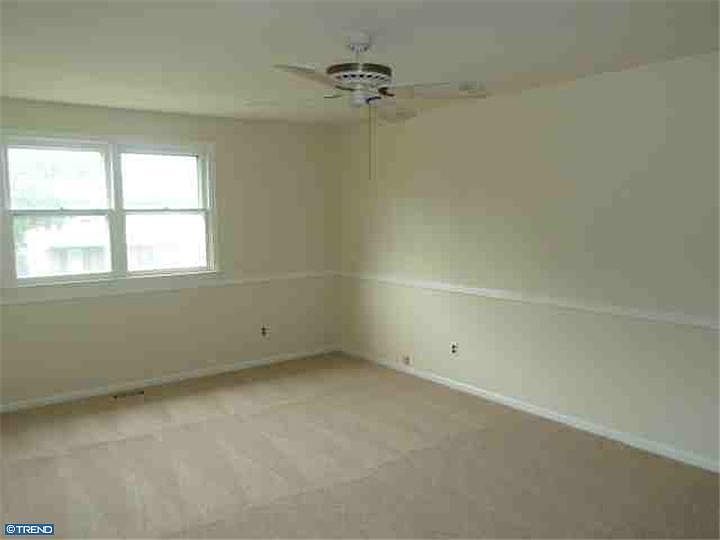 1st image of 2 Chapelcrest Ln