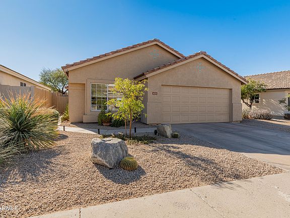 3rd image of 4233 E CREOSOTE Drive