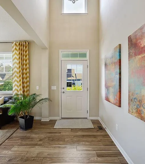 1290 Eagle Point Dr — Photo 2