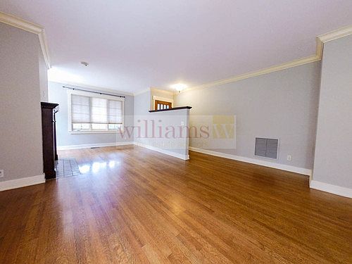 4th image of 616 N Beachwood Dr