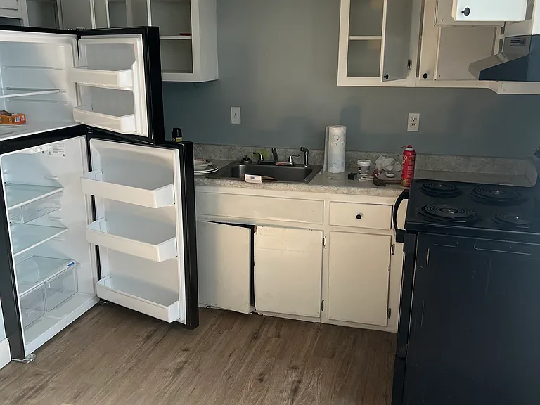 204 N Warren St — Photo 24