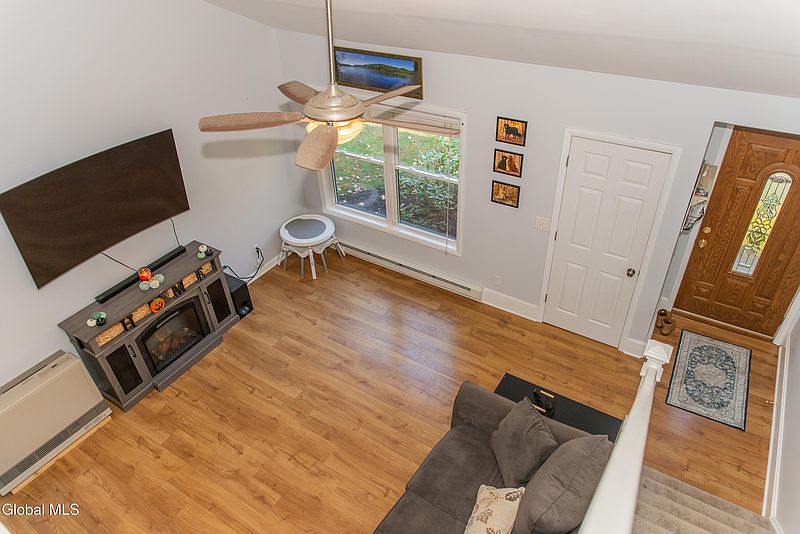 3rd image of 183 Arrow Wood Place