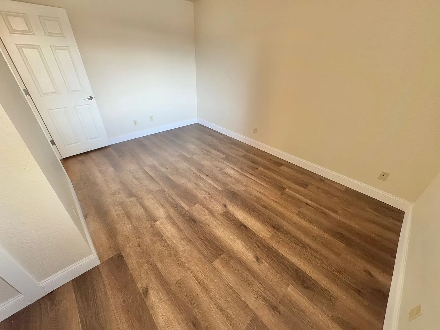 Charming 1-Bedroom Condo with Private Patio — Photo 3