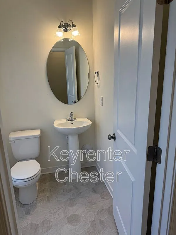 3 bed, 2.0 bath, 1644 sqft, $2,500 — Photo 2