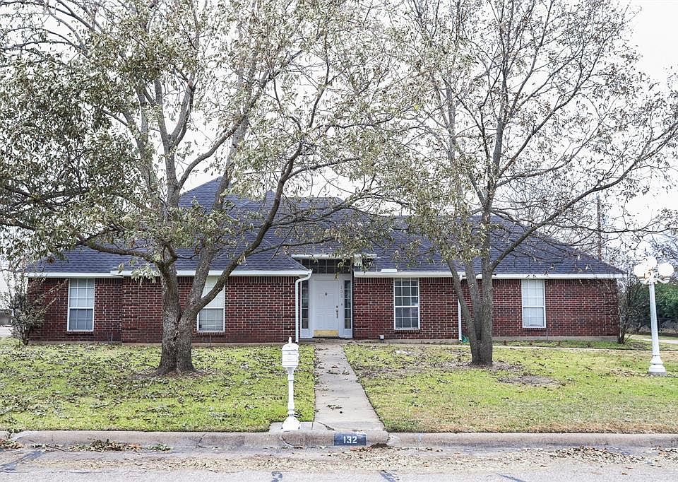 1st image of 132 Brannan Dr