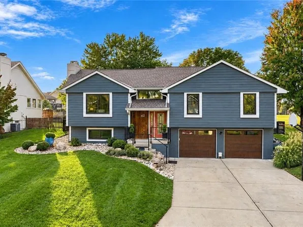612 SE Cumberland Dr, Lees Summit, MO 64063
