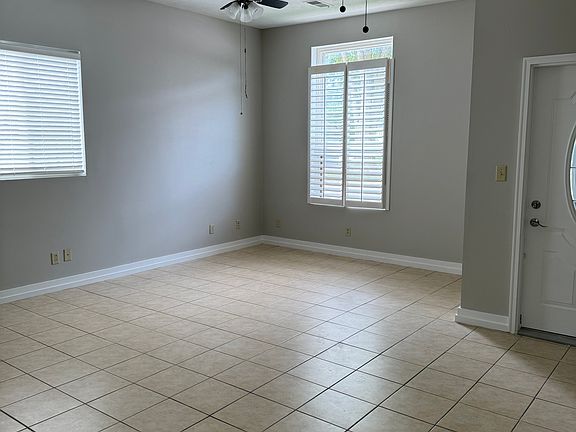 4th image of 4 E Main St #A