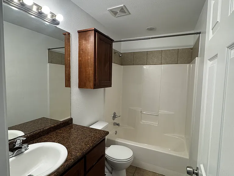 530 S Center St #3 — Photo 6