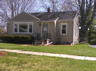 721 Center St, Mason, MI 48854