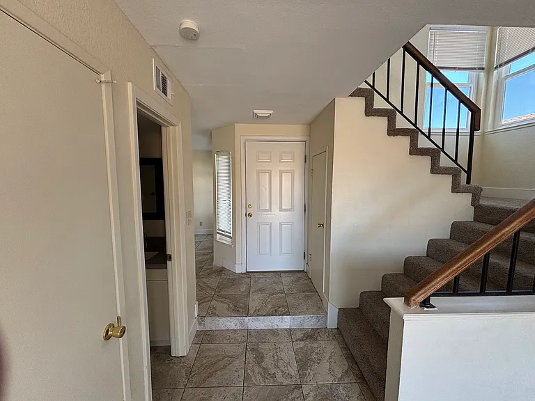 Leafwood Cir — Photo 24
