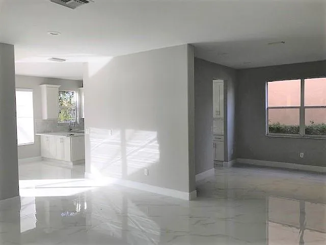 18044 Java Isle Dr — Photo 3