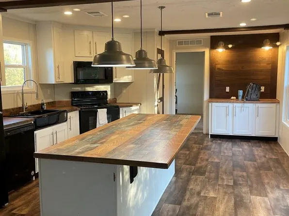 1295 Darkey Springs Rd, Walling, TN 38587