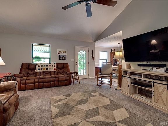 5th image of 309 Bearcreek Ct