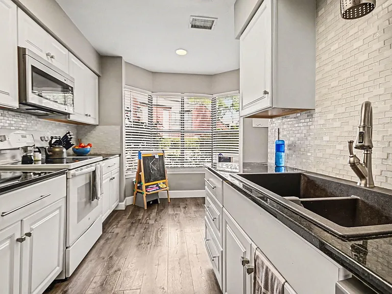 7447 Cambridge St #73 — Photo 11