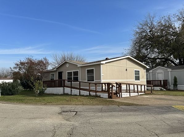 1240 N Cowan Ave TRAILER 102