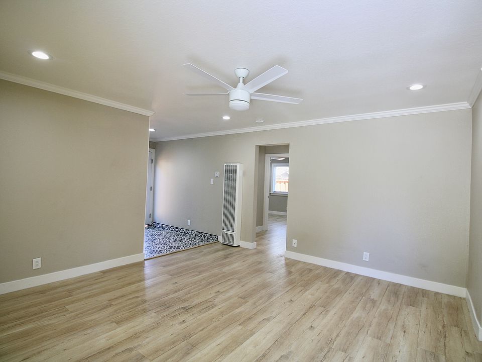 1st image of 1008 Ravenscourt Ave #1