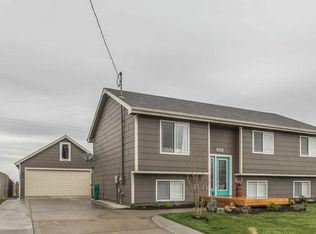 204 NE Elm St, Elkhart, IA 50073