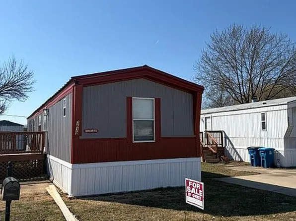 3639 Salem Dr, Saint Charles, MO 63301