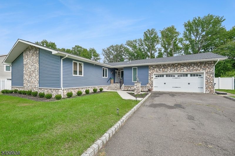 1st image of 41 Carlos Dr